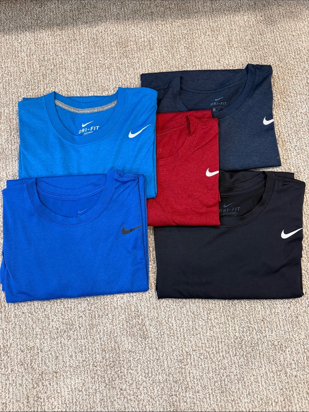 LOT men’s Large Nike Dri fit shirts